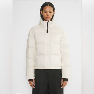 ARITZIA SUPER PUFF - cliMATTE IN MATTE PEARL